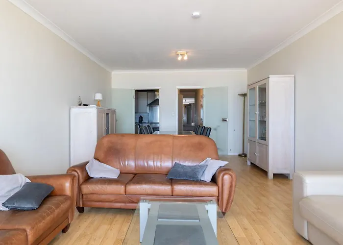 Bel Air - Modern Family With Amazing Seaview T99